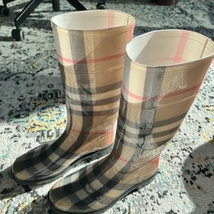 Burberry Nova Check Rainboots